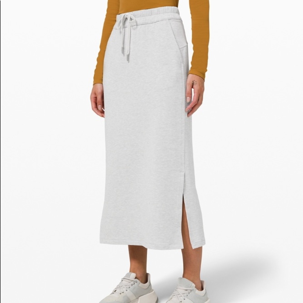 Lululemon Bound To Bliss Skirt Gray size 10
